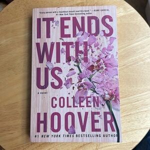 It Ends With Us ~ Book by Colleen Hoover 📖